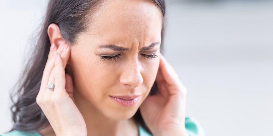 Acufene: rimedi per calmare i fischi o ronzii all'orecchio